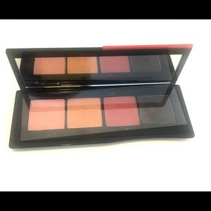Shiseiso eyeshadow - Jizoh Street Reds 08 - Like new!